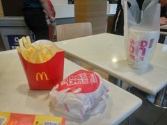 -麦当劳(乳山路店)