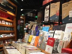 -西西弗书店&矢量咖啡(凯德晶萃广场店)