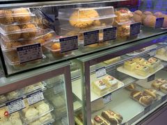 -白玉兰食品甜凤店(合生汇店)