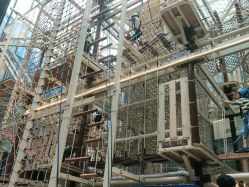 -PIPIKINGDOM皮皮王国欢乐号(欢乐海岸购物中心店)