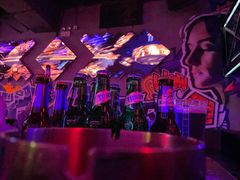 -UP嘻哈酒吧(粉巢店)