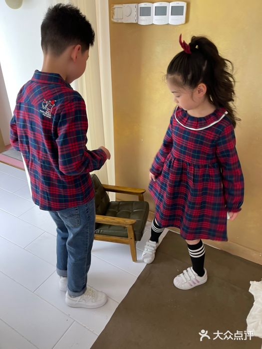 西瓜庄园儿童摄影图片