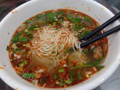 -牛一嘴·兰州牛肉面·大盘鸡(财富中心店)