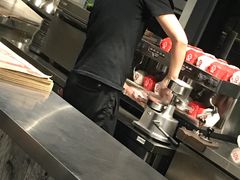 -HIGH FIVE哈福手工汉堡(桂林路店)