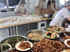 自助取餐区-王三姑牛肉饼