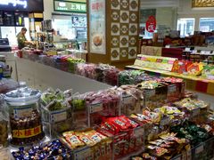 零售区-采芝斋(延安路店)