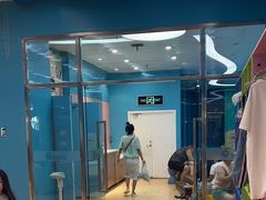 -Swim斯卫姆国际儿童游泳中心(红博中央公园店)