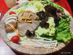 -前门·鲜肉火锅(长风店)