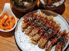 卤肉饭鸡排套餐-Let's Taipei 非常烘焙(太古里店)