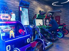 -世代星球·保龄球·镭战真人CS·团建(杨浦店)