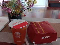 瀑布芝士2.0汁汁厚作和牛堡-肯德基(银都广场店)