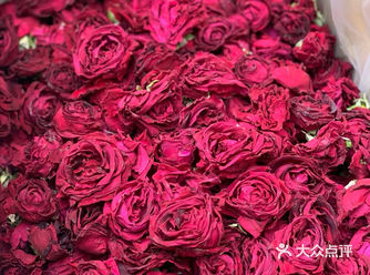 最近被西双版纳的鲜花饼拿捏得死死的，必须安利给你们