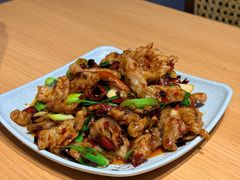 宫爆板筋-干老庆贵州留一手烤鱼·地摊火锅(财经大学店)