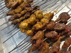 -喜悦小串丹东小黄牛海鲜烧烤大排档(民主广场店)