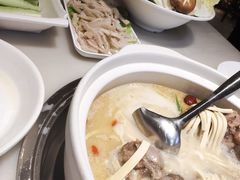 -小骨煲金华砂锅(转塘金街美地店)
