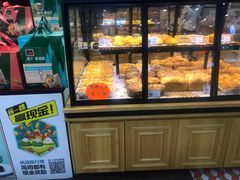 面包甜点陈列柜-迪莉娅(欧亚卖场店)