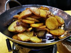 干锅土豆片-大瓦罐湘土菜(海淀南路店)