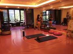 -思迈威健身(积玉桥万达店)