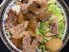 -潮汕三宝鲜牛肉火锅