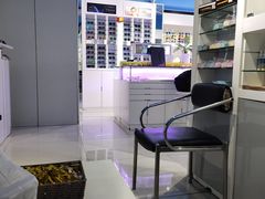 -提一眼镜·蔡司·依视路(小寨店)