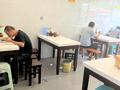 -虾子闵家羊肉粉