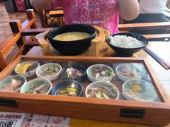 -桥香园过桥米线(国贸店)