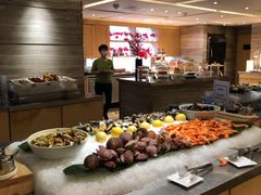 自助取餐区-北京王府井希尔顿酒店·万斯阁西餐厅