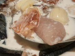 娟姗奶大满贯-RUXU入续鸳鸯糖水铺(万菱汇店)