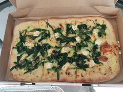 -必胜客(宝杨路宅急送店)