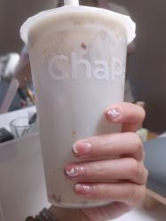 -UGIRL有个美甲