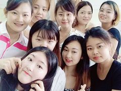 -群丽化妆摄影美甲纹绣培训学校