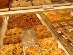 -好利来(上海长宁龙之梦店)