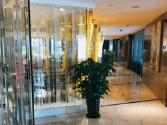 -上海滴水湖皇冠假日酒店