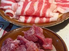 嫩&nbsp;牛&nbsp;肉-芈重山老火锅(广州首店)