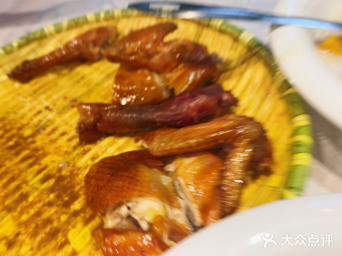 大树头森林餐厅(番禺广场店)大树头必点招烧鸡图片