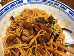 招牌辣肉干拌面-辣肉面大王(天平路店)