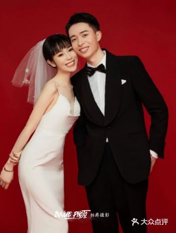 文艺复古的极简婚纱照你拍出来也是绝对的好看 