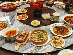 -巴特餐饮6加1音乐餐吧·新疆菜