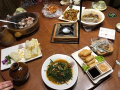 -老滇山寨•云南特色菜•地方菜•民族风情歌舞表演(金碧店)