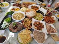 -何适山庄 ·可团建(水长城P2停车场店)