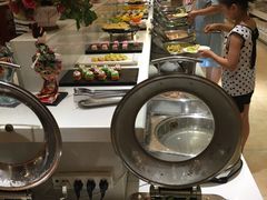 自助取餐区-泉福居酱骨头自助广场(南大街商业步行街店)