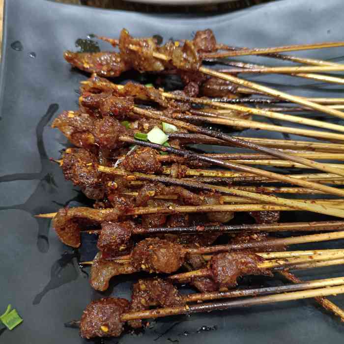 巡场大烧烤-"以前在三中读书的时候经常来这家吃,好几年.