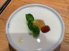 自制老北京酸奶-四季民福烤鸭店(前门廊房二条店)