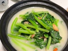 煲淋春菜-原味田园·客家菜·土窑鸡(中航城君尚购物中心店)