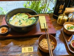 -银米·云南传统过桥米线(双廊黑金冠店)
