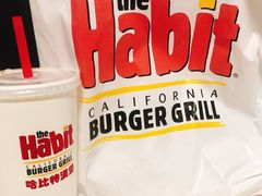 -The Habit Burger Grill 哈比特汉堡(爱琴海店)