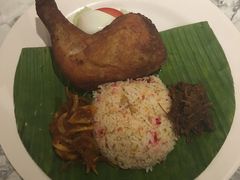 -关夫人餐厅(阳光广场店)