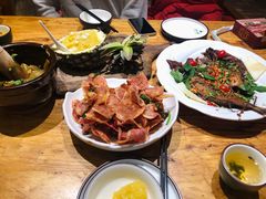 -老滇山寨•云南特色菜•地方菜•民族风情歌舞表演(金碧店)