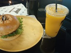 -龙治汉堡(中华城店)