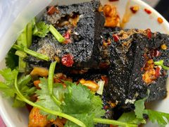 -黑色经典臭豆腐·湖南特产(步行街店)